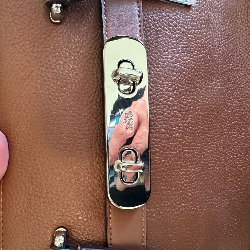 COACH Swagger Carryall Satchel tote - Picture 14 of 15
